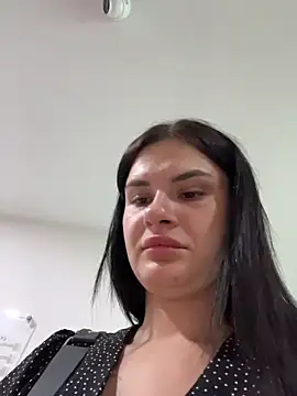 Snapshot of MiraReach chatting on February 9, 2026, 2:09 am MiraReach online show from February 9, 2026, 2:09 am