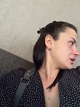 Snapshot of MiraReach chatting on February 25, 2026, 2:34 am MiraReach online show from February 25, 2026, 2:34 am