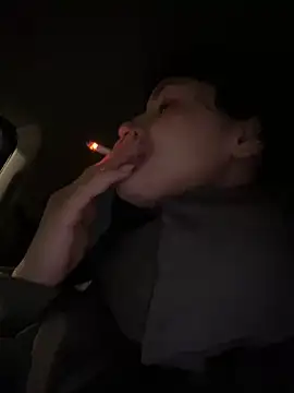 Snapshot of MiraReach chatting on November 15, 2025, 1:09 am MiraReach online show from November 15, 2025, 1:09 am