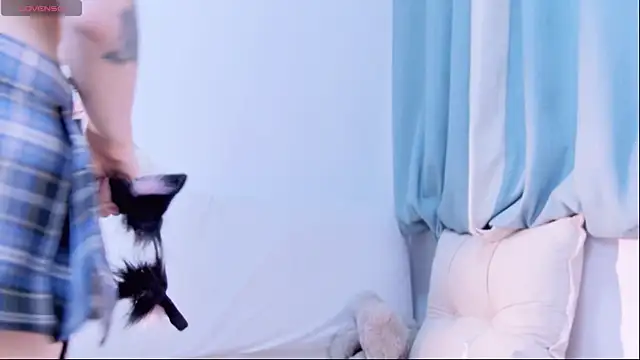 Miya-222 online show from December 2, 2025, 4:36 am