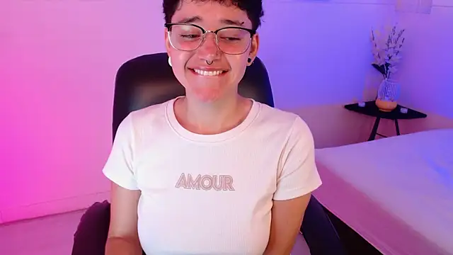 jeroharper online show from November 23, 2025, 3:11 pm