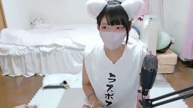 clara 6x9 online show from October 12, 2025, 2:51 pm