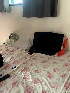 Snapshot of DiamanteNegro- chatting on October 11, 2025, 5:47 pm DiamanteNegro- online show from October 11, 2025, 5:47 pm