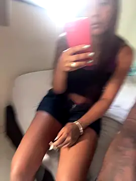 Snapshot of DiamanteNegro- chatting on September 23, 2025, 7:54 pm DiamanteNegro- online show from September 23, 2025, 7:54 pm