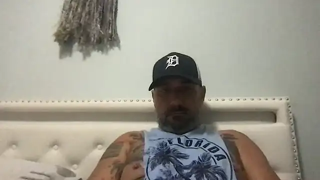 Snapshot of tattedNitalian chatting on November 2, 2025, 3:00 am tattedNitalian online show from November 2, 2025, 3:00 am