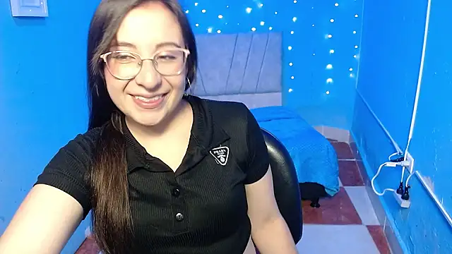 mia 778 online show from December 18, 2025, 2:21 pm