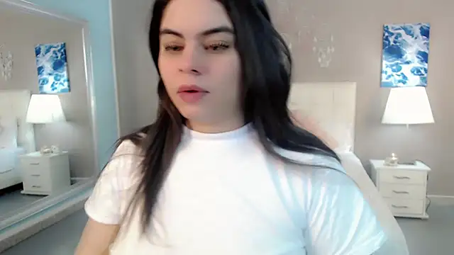 maddissonivanova online show from December 14, 2025, 7:08 pm