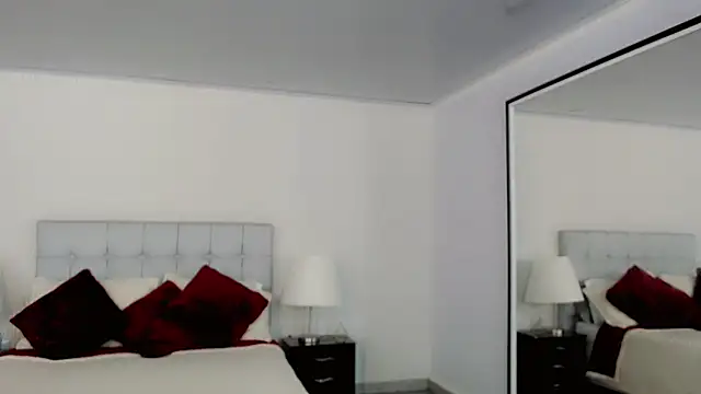 maddissonivanova online show from March 23, 2026, 7:03 pm