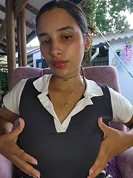 Lorena Mcfly online show from October 27, 2025, 12:50 pm