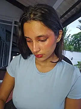 Lorena Mcfly online show from July 16, 2026, 12:02 pm