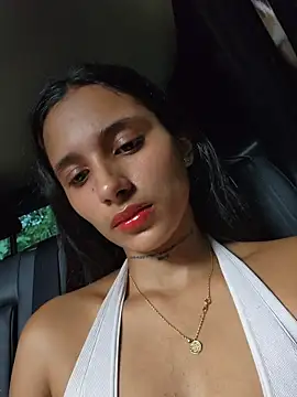 Lorena Mcfly online show from May 28, 2026, 2:23 pm