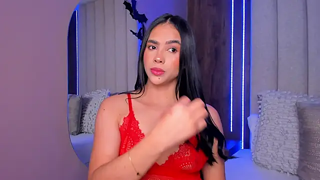 LucySalvatore  online show from October 21, 2025, 4:17 pm