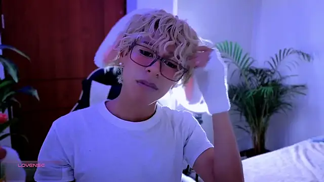 taichi bluy online show from October 9, 2025, 7:58 pm