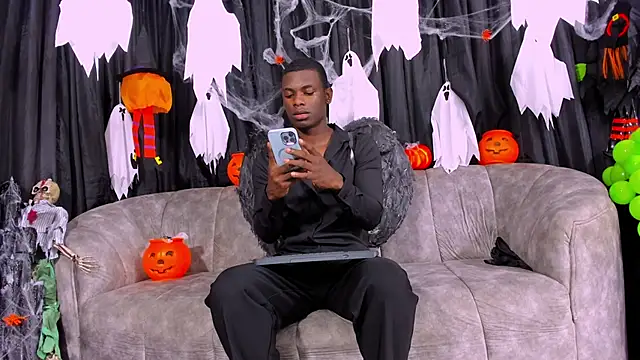 latin night online show from October 28, 2025, 12:22 am