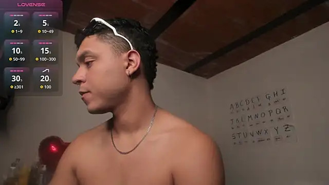 Snapshot of ANGELOGAO chatting on December 20, 2025, 2:42 pm ANGELOGAO online show from December 20, 2025, 2:42 pm