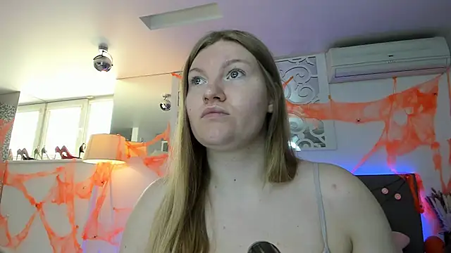 AshleyJoness online show from October 29, 2025, 6:12 am