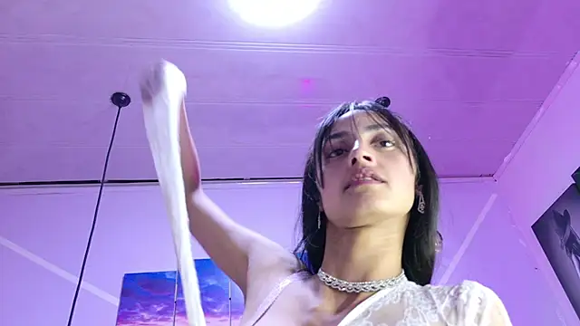 Snapshot of megha_noa chatting on November 18, 2025, 7:28 pm megha noa online show from November 18, 2025, 7:28 pm