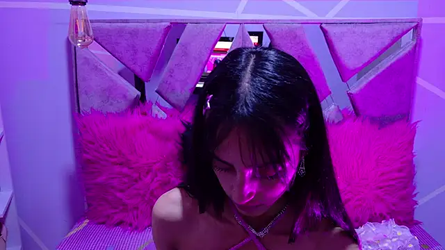 Snapshot of megha_noa chatting on November 22, 2025, 7:24 pm megha noa online show from November 22, 2025, 7:24 pm