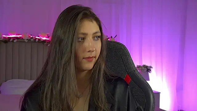 Snapshot of Mary_Miiller chatting on September 28, 2025, 9:27 am Mary Miiller online show from September 28, 2025, 9:27 am