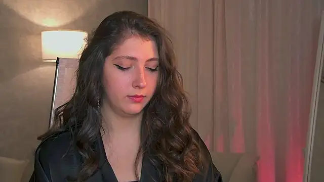 Snapshot of Mary_Miiller chatting on September 10, 2025, 9:41 am Mary Miiller online show from September 10, 2025, 9:41 am