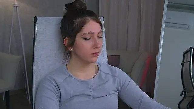 Snapshot of Mary_Miiller chatting on November 14, 2025, 10:19 am Mary Miiller online show from November 14, 2025, 10:19 am