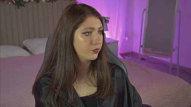 Snapshot of Mary_Miiller chatting on October 12, 2025, 10:05 am Mary Miiller online show from October 12, 2025, 10:05 am