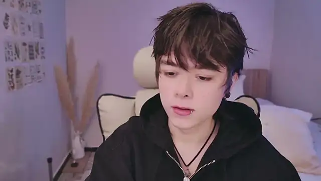 Snapshot of PaulTexx chatting on November 2, 2025, 6:57 pm PaulTexx online show from November 2, 2025, 6:57 pm