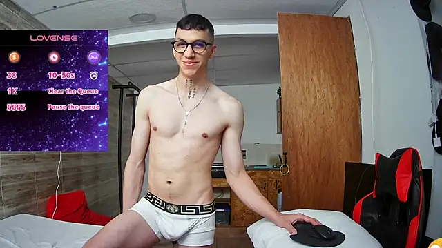 Snapshot of angelicious_ chatting on November 2, 2025, 1:16 pm angelicious online show from November 2, 2025, 1:16 pm