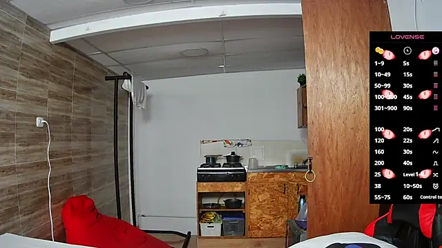 Snapshot of angelicious_ chatting on October 1, 2025, 12:31 pm angelicious online show from October 1, 2025, 12:31 pm