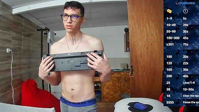 Snapshot of angelicious_ chatting on October 8, 2025, 12:28 pm angelicious online show from October 8, 2025, 12:28 pm