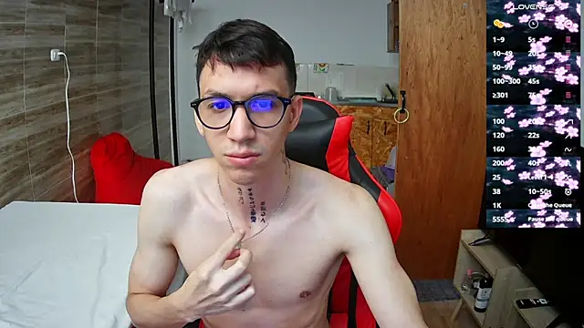 Snapshot of angelicious_ chatting on September 27, 2025, 12:33 pm angelicious online show from September 27, 2025, 12:33 pm