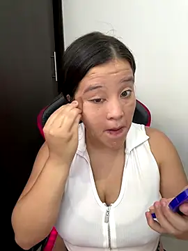 Meipink online show from October 12, 2025, 7:26 pm