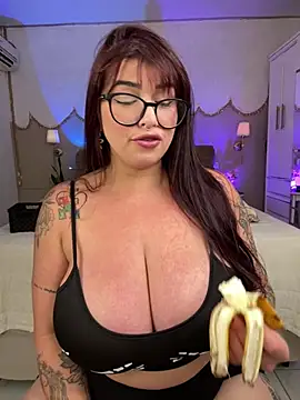 Keillygms online show from May 2, 2026, 2:06 am
