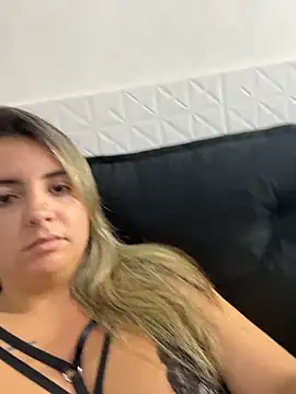 sophiemonroevip online show from February 28, 2026, 2:06 pm