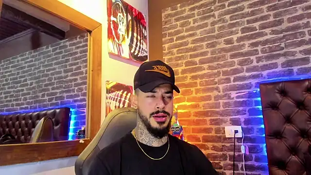 Snapshot of VinzenzRizzo chatting on December 3, 2025, 4:13 am VinzenzRizzo online show from December 3, 2025, 4:13 am