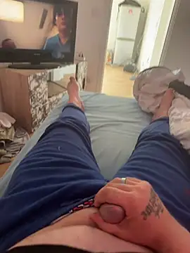 mrandmrsdarkside online show from April 11, 2026, 7:45 am