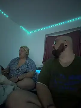 mrandmrsdarkside online show from April 13, 2026, 8:57 pm