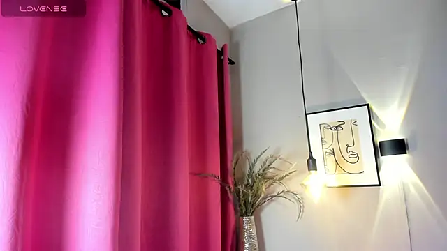 dulce fiore07 online show from November 20, 2025, 1:12 pm