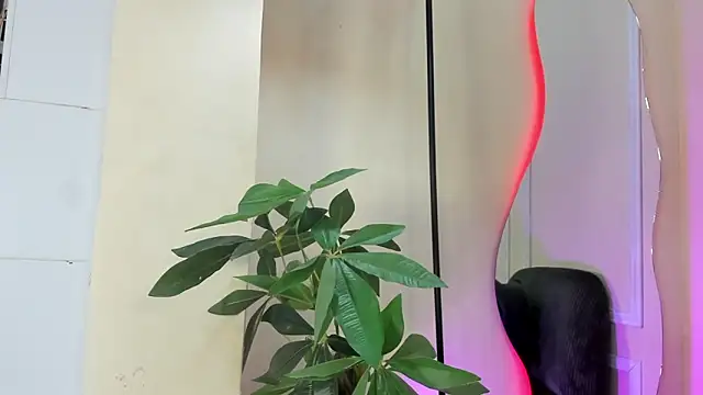 dulce fiore07 online show from December 21, 2025, 12:18 pm