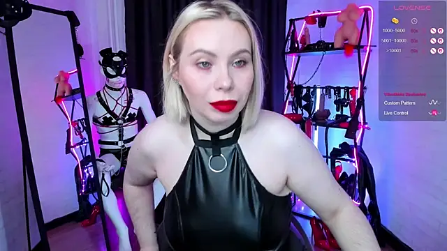 Anna Maxwell online show from October 11, 2025, 1:39 am