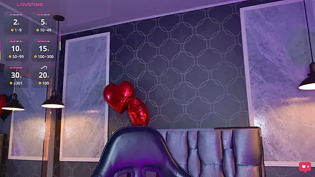 janetteJones  online show from February 13, 2026, 3:39 am