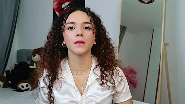 Taylor Tina online show from October 18, 2025, 7:43 am