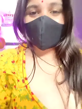 MISS RIYA14 online show from February 6, 2026, 5:09 pm