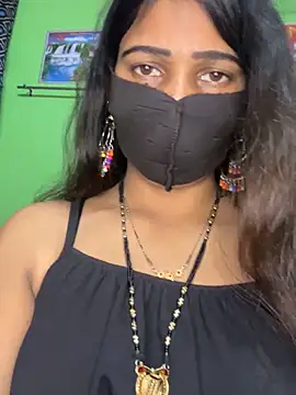 SEXY-SIMI-BHABI online show from October 26, 2025, 9:31 am