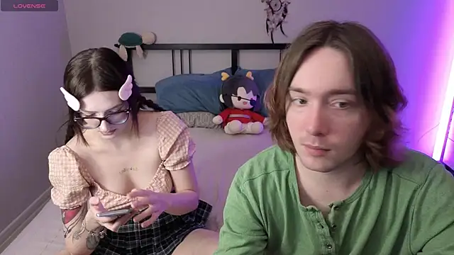 Snapshot of ellen_and_danny chatting on February 5, 2026, 6:04 pm ellen and danny online show from February 5, 2026, 6:04 pm