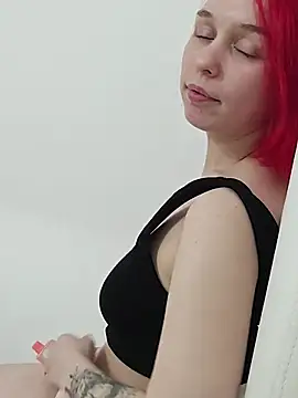 NaomiYoru online show from October 26, 2025, 6:41 pm