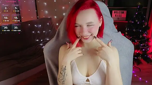 NaomiYoru online show from December 18, 2025, 8:34 pm