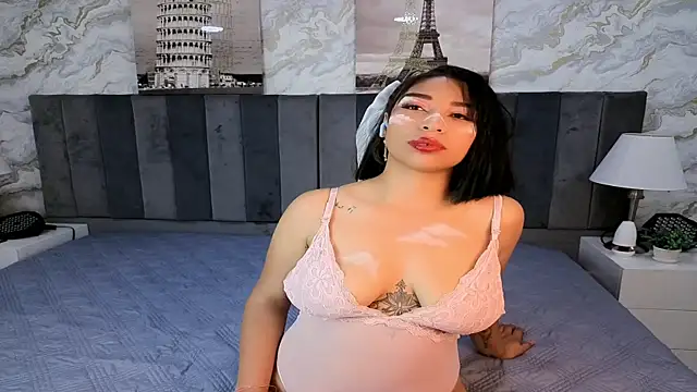 SofiaWhites online show from April 24, 2026, 3:08 am