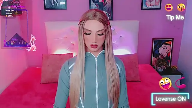  canndy  online show from October 27, 2025, 7:09 am