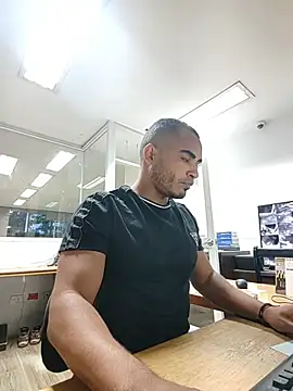 SanChacal5694 online show from November 20, 2025, 10:31 pm